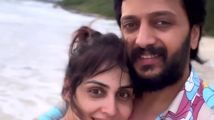 Riteish Deshmukh And Genelia Dsouza Give Us Couple Goals Bollywood Hungama 1284