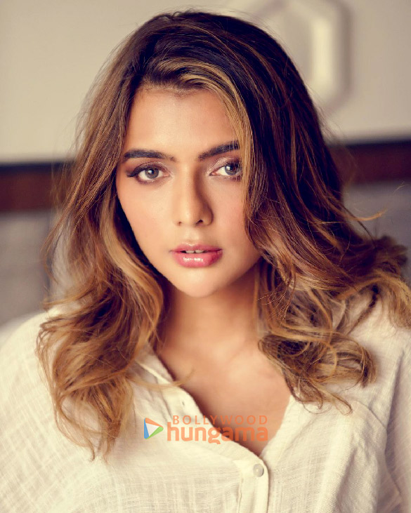ruhi singh 2 78