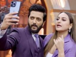 Sonakshi Sinha and Riteish Deshmukh struggle for the perfect selfie