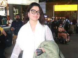 Tamannaah Bhatia shows off her natural look in simple salwar