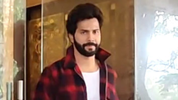 Varun Dhawan flashes his cute smile for paps