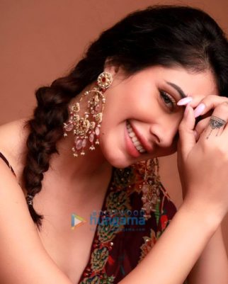 Celeb Photos Of Warina Hussain