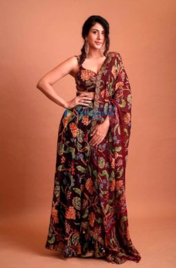 Celeb Photos Of Warina Hussain