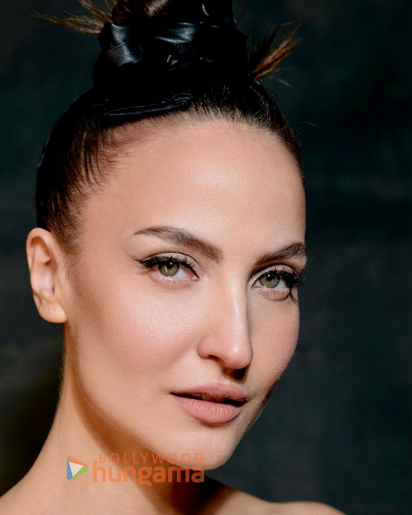 elli avrram 1 52