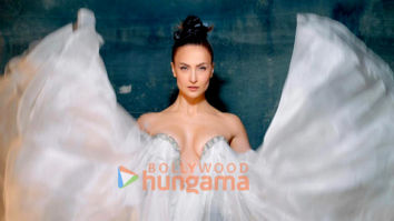 Celeb Photos Of Elli AvrRam