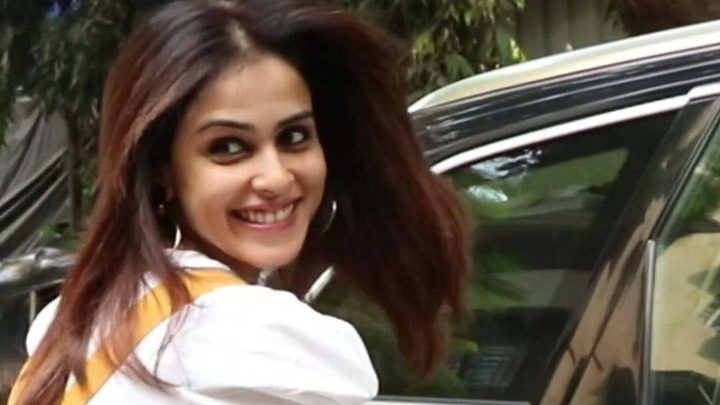 Genelia D’souza flashes her infectious smile in comfy casuals