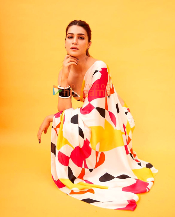 kriti sanon 114