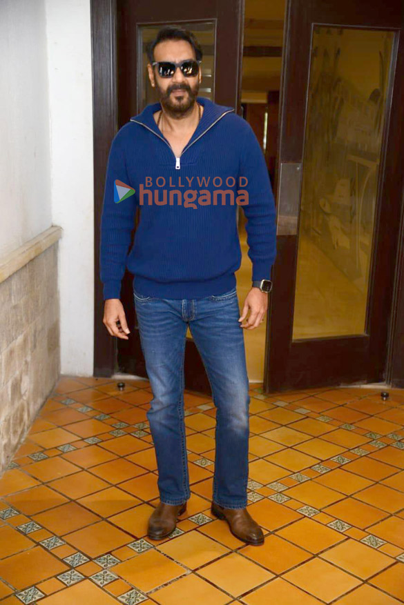 photos ajay devgn snapped promoting his film drishyam 2 4