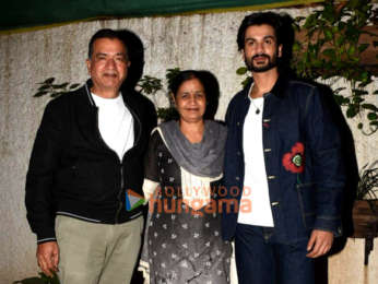 Photos: Boney Kapoor, Janhvi Kapoor, Rekha and Sunny Kaushal snapped at the screening of Mili