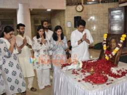 Photos: Celebs attend the prayer meet of the late actor Tabassum Govil
