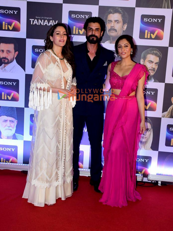 photos celebs grace the screening of sony livs tanaav 6
