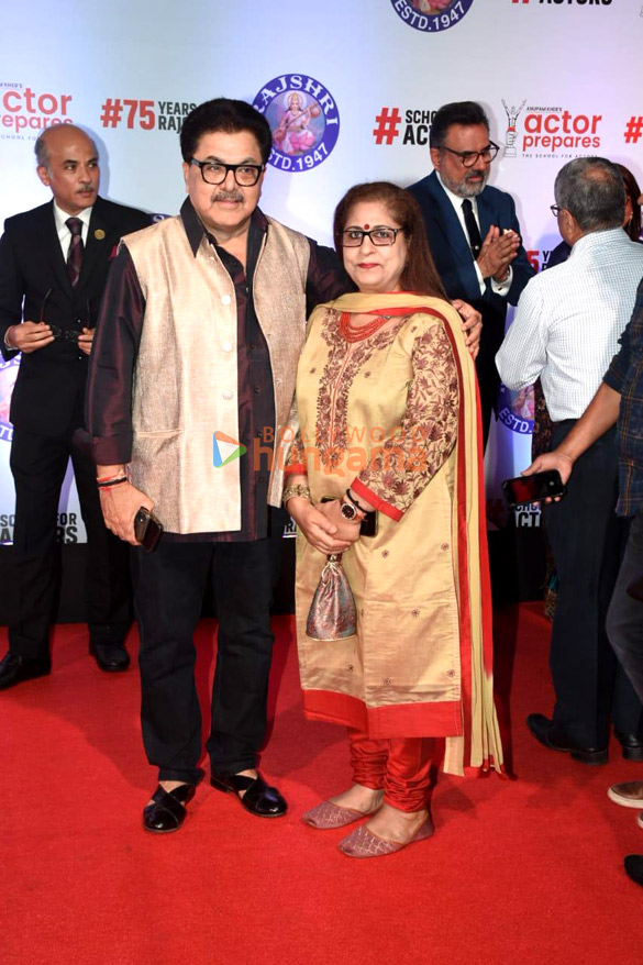 photos celebs grace the special screening of uunchai 9