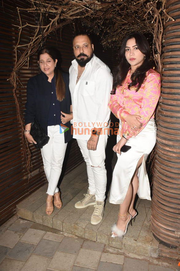 photos celebs snapped at kartik aaryans birthday bash 678 2