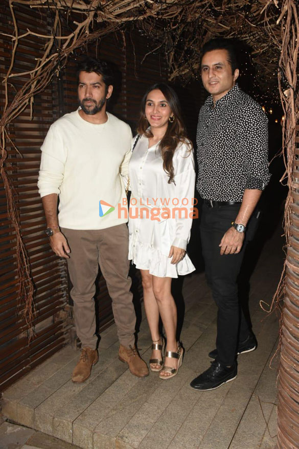 photos celebs snapped at kartik aaryans birthday bash 678 3
