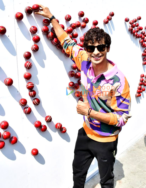 photos ishaan khatter snapped attending a brand event in bandra 4