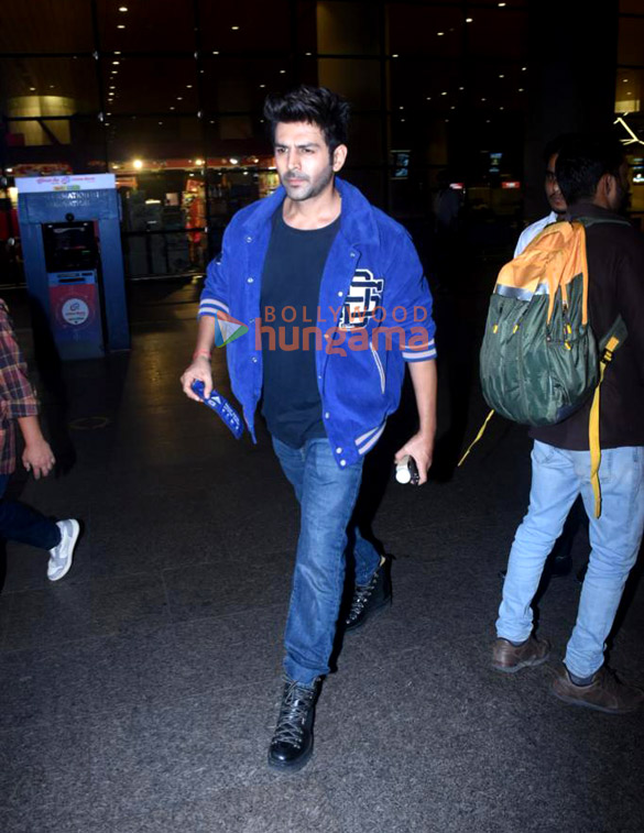 Photos: Kartik Aaryan snapped at the airport