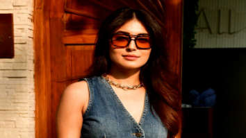 Photos: Kritika Kamra snapped in Khar