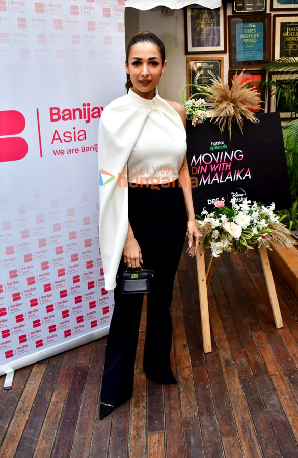 photos malaika arora snapped promoting her new show moving in with malaika outside olive bandra 1