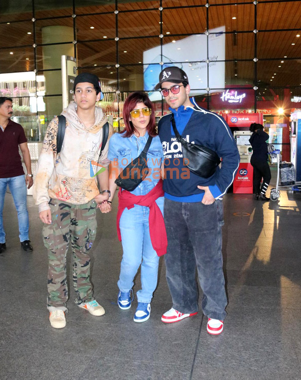 photos parineeti chopra huma qureshi rajkummar rao and others snapped at the airport2 1