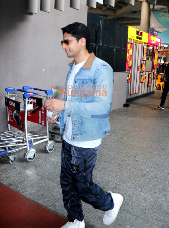 photos parineeti chopra tamannaah bhatia sonal chauhan and others snapped at the airport1 1 2