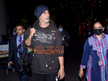 Photos: Priyanka Chopra Jonas, Akshay Kumar and Janhvi Kapoor snapped at the airport