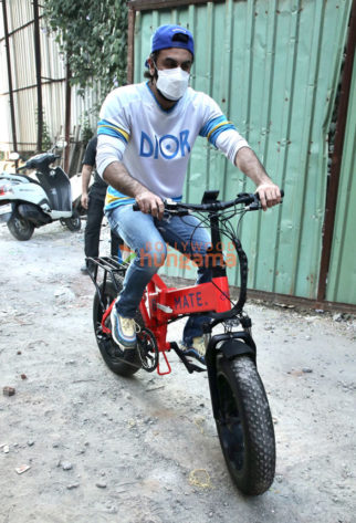 Photos: Ranbir Kapoor snapped riding an e-bike in Bandra
