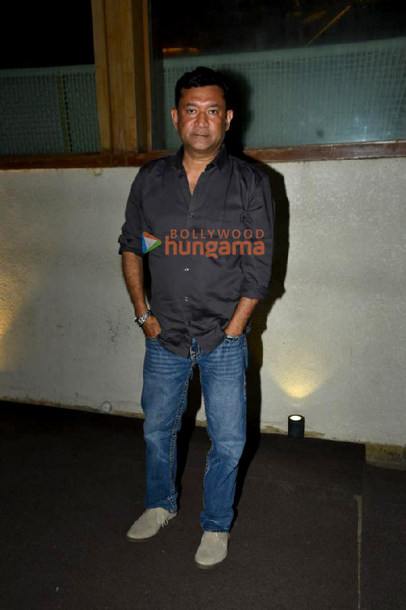 photos sonal chauhan ken ghosh and raj kundra snapped at bastian in worli 2