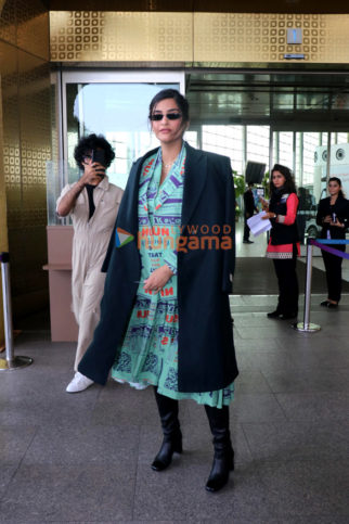 Photos: Sonam Kapoor Ahuja, Yami Gautam Dhar, Jaya Pradha and others snapped at the airport