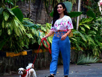 Photos: Sophie Choudry spotted with her pet in Bandra