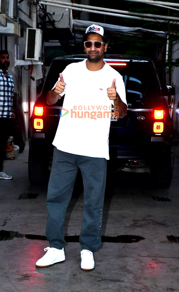 photos vicky kaushal snapped at a dubbing studio in juhu 1