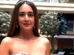 Preeti Jhangiani twirls around in a mesmerizing metallic outfit