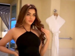 Ruhi Singh’s fun conversation with herself in ladies room