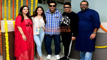 On The Sets From The Movie SRI