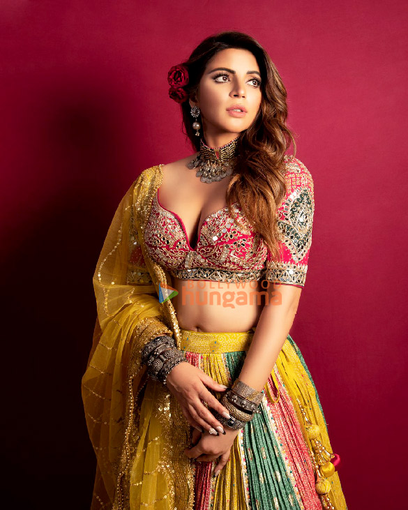 shama sikander 1 12