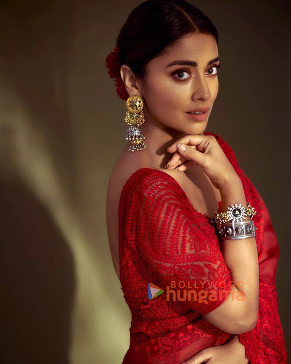 shriya saran 1 15