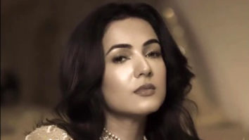 Sonal Chauhan looks absolutely dreamy in a lehenga