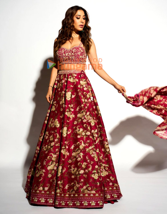 sophie choudry 7 5