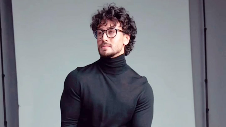 Tiger Shroff’s amazing photoshoot in unique black outfit