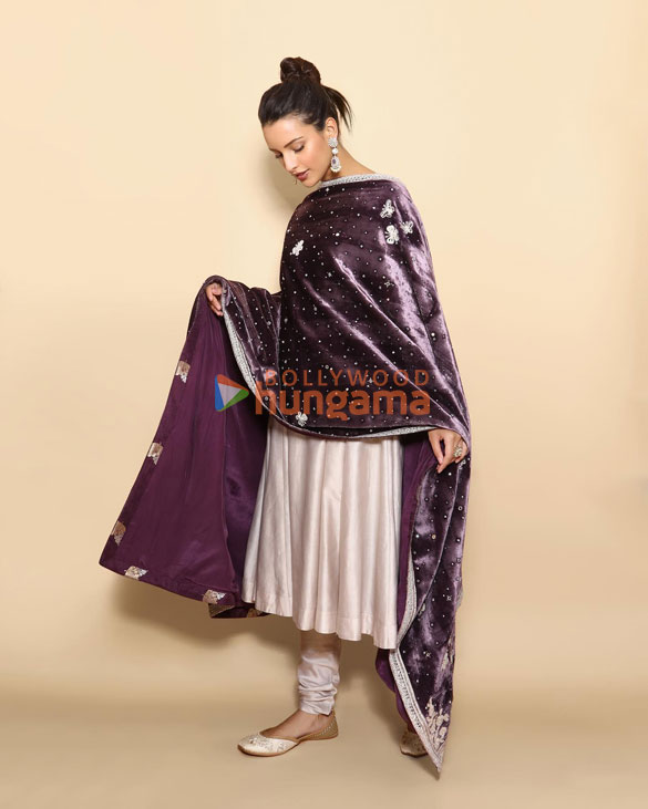 Triptii Dimri Photos, Images, HD Wallpapers, Triptii Dimri HD Images