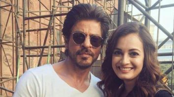Shah Rukh Khan gets a unique birthday wish from Dia Mirza as she posts a throwback picture with him, See pic