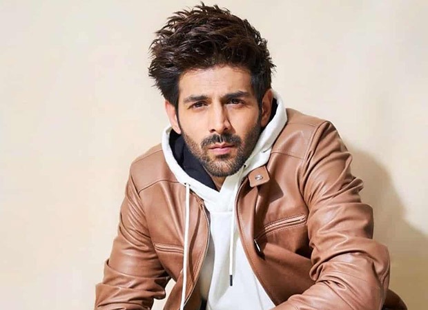 Kartik Aaryan fans keep up the Kartik Purnima tradition, wish the Freddy actor 