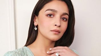 Alia Bhatt shines as bright as her solitaire ring in her latest Instagram post Alia Bhatt shines as bright as her solitaire ring in her latest Instagram post