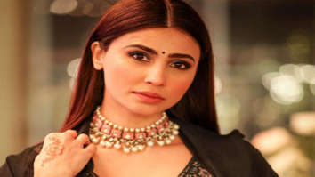 Celebrity Photos of Daisy Shah