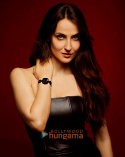 Celebrity Photos Of Elli AvrRam