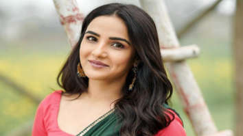 Jasmin Bhasin recalls being replaced by “star kids” at the last moment; says, “I’m still going through all of that”