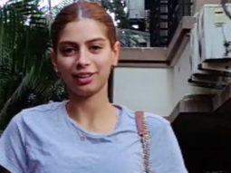Khushi Kapoor smiles for paps as she gets clicked in the city