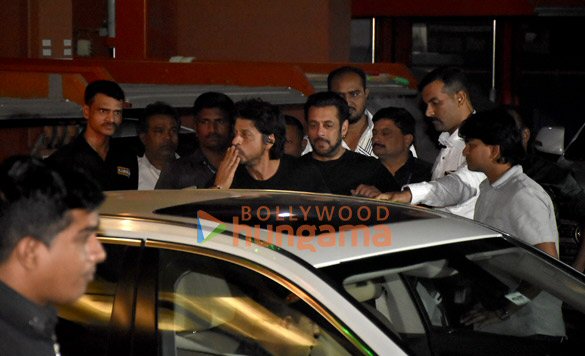 photos aayush sharma hosts salman khans birthday bash at his residence 2 2