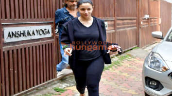 Photos: Alia Bhatt and Ananya Panday spotted at Anshuka Yoga in Bandra