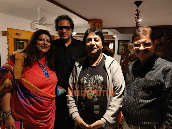 photos anupam kher talat aziz and others attend anup jalotas award celebration 4