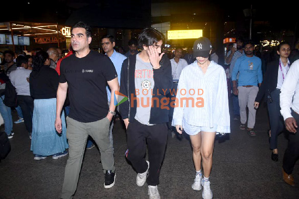 photos arbaaz khan malaika arora and arhaan khan snapped at the airport 3